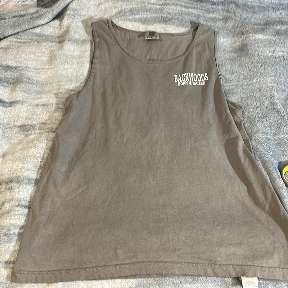 Comfort colors tanks size M never worn